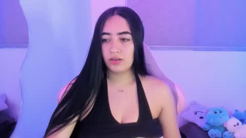 zoe_jones7 online show from 03-05-26, 06:31
