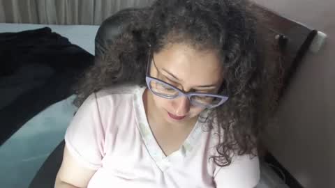 Zoe Koller online show from 09-23-25, 12:52