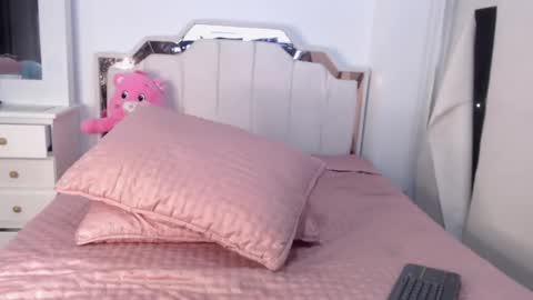 CAMILA online show from 09-25-25, 12:14