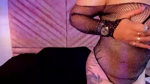SWEET ZOE online show from 06-19-26, 07:28