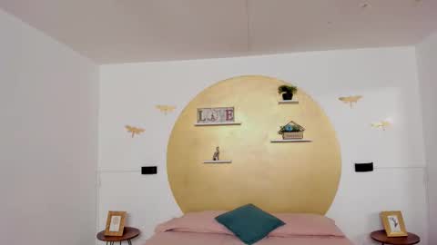 Snapshot of zoe_lynch_ chatting on 10-14-25, 11:44 Zoe Lynch online show from 10-14-25, 11:44