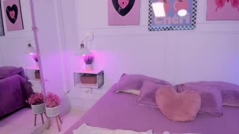 Zoe Lynch online show from 12-03-25, 12:14