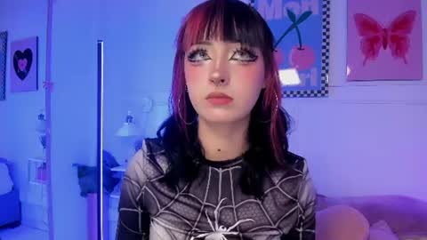 Zoe Lynch online show from 07-29-26, 12:03