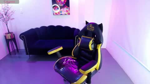 zoe  online show from 05-09-26, 12:32