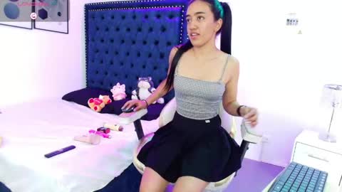 zoe  online show from 05-20-26, 07:42