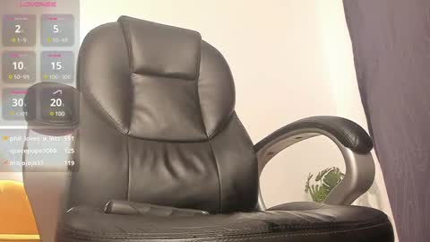 Snapshot of zoe_millerx chatting on 03-12-25, 11:33 zoe_millerx online show from 03-12-25, 11:33