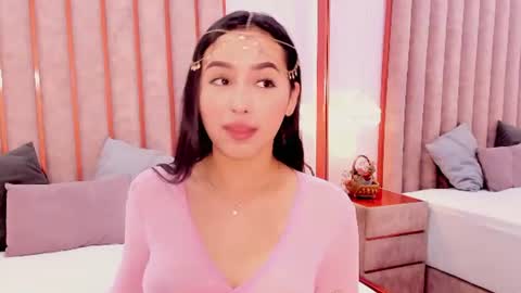 Zoe Monrow online show from 06-17-26, 12:18