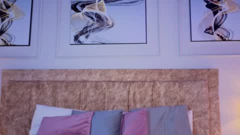 zoe_moon__ online show from 06-14-26, 12:51