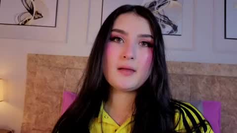 zoe_moon__ online show from 06-16-26, 08:55