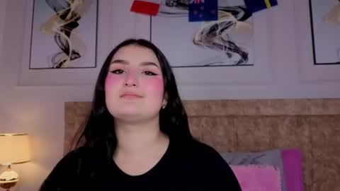 zoe_moon__ online show from 06-18-26, 11:14