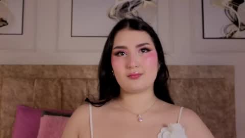 Snapshot of zoe_moon__ chatting on 06-24-26, 11:31 zoe_moon__ online show from 06-24-26, 11:31