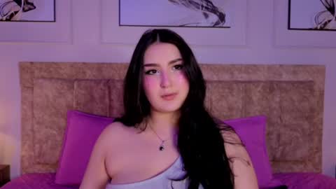 Snapshot of zoe_moon__ chatting on 07-10-26, 11:57 zoe_moon__ online show from 07-10-26, 11:57