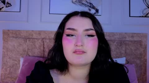 Snapshot of zoe_moon__ chatting on 07-12-26, 01:02 zoe_moon__ online show from 07-12-26, 01:02
