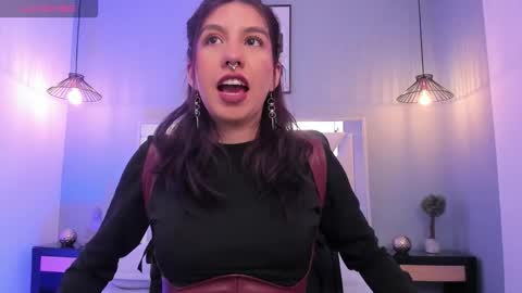 zoe_moreau online show from 03-03-26, 07:53