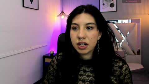 zoe_moreau online show from 05-01-26, 07:29