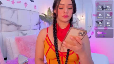 Zoe online show from 10-29-25, 01:41