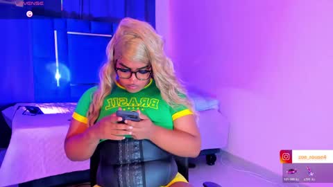zoe_rosee4 online show from 05-29-26, 06:33