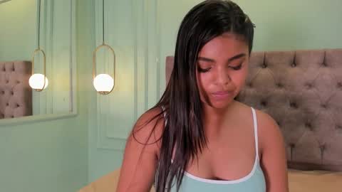 Zoe online show from 02-01-25, 03:08