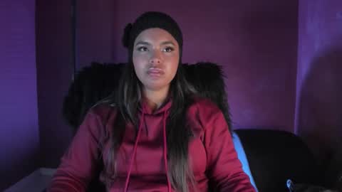 Zoe online show from 12-17-25, 03:01