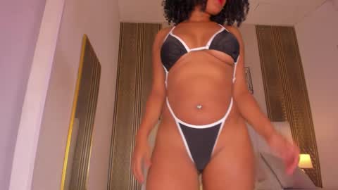 Hi guys i am Zoe  online show from 03-13-26, 11:50