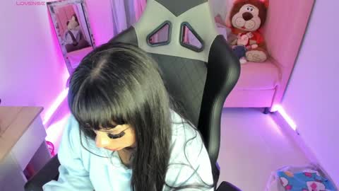 zoe_sullivan_ online show from 02-03-25, 12:47