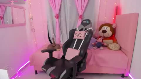 zoe_sullivan_ online show from 09-17-25, 02:41