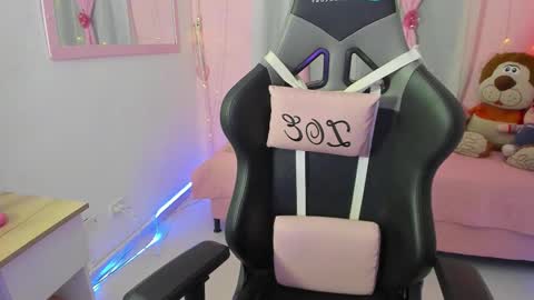 zoe_sullivan_ online show from 09-25-25, 10:08