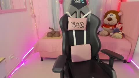 zoe_sullivan_ online show from 09-26-25, 10:19