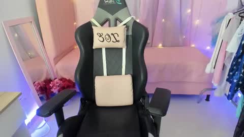 zoe_sullivan_ online show from 02-18-26, 09:16