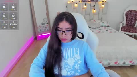 Zoe online show from 02-06-25, 02:26