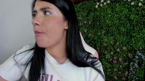 Snapshot of zoe_wattson chatting on 12-02-24, 06:20 Zoe online show from 12-02-24, 06:20