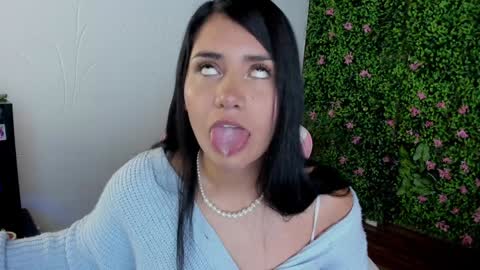 Snapshot of zoe_wattson chatting on 12-09-24, 02:45 Zoe online show from 12-09-24, 02:45