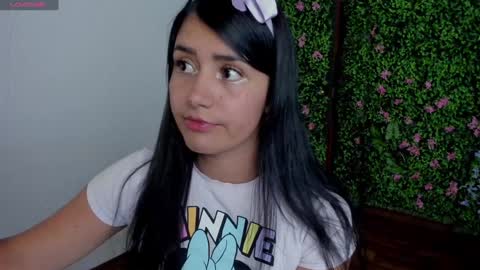 Snapshot of zoe_wattson chatting on 02-02-25, 02:59 Zoe online show from 02-02-25, 02:59