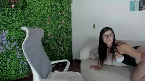 Snapshot of zoe_wattson chatting on 09-10-25, 04:56 Zoe online show from 09-10-25, 04:56