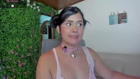 Snapshot of zoe_wattson chatting on 09-17-25, 03:41 Zoe online show from 09-17-25, 03:41