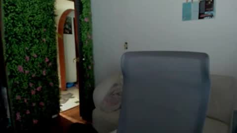 Snapshot of zoe_wattson chatting on 10-02-25, 03:13 Zoe online show from 10-02-25, 03:13