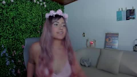 Snapshot of zoe_wattson chatting on 10-03-25, 12:29 Zoe online show from 10-03-25, 12:29