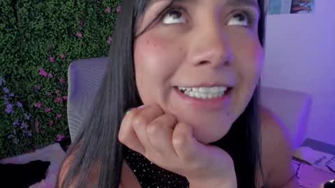 Snapshot of zoe_wattson chatting on 11-28-25, 03:53 Zoe online show from 11-28-25, 03:53