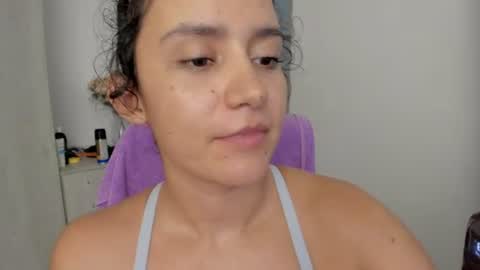 Snapshot of zoe_wattson chatting on 08-06-26, 03:30 Zoe online show from 08-06-26, 03:30