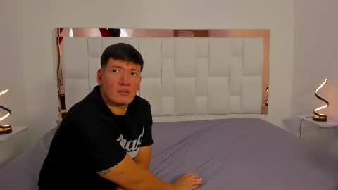 Zoe And Ethan online show from 09-30-25, 07:08