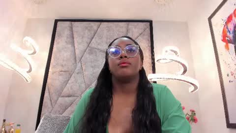 Snapshot of zoebrowns chatting on 07-01-26, 12:40 Zoe online show from 07-01-26, 12:40