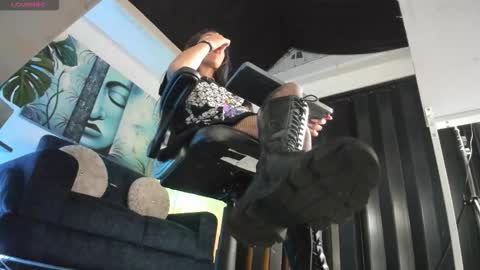 Zoe online show from 02-10-26, 02:26