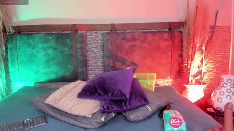 Snapshot of zoee_23 chatting on 02-04-25, 01:38 Zoe online show from 02-04-25, 01:38