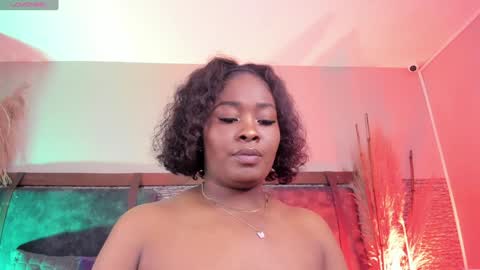 Snapshot of zoee_23 chatting on 02-06-25, 10:37 Zoe online show from 02-06-25, 10:37
