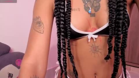 Snapshot of zoee_dolcee chatting on 06-21-26, 08:11 Catt online show from 06-21-26, 08:11