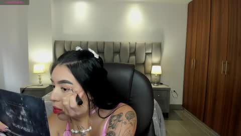  zoee jackson online show from 06-04-26, 07:53