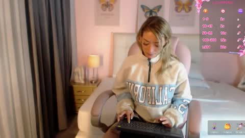 zoe online show from 02-18-25, 09:32