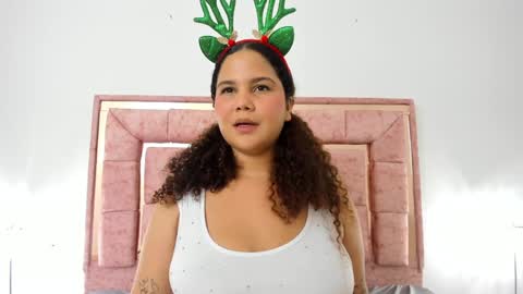 Snapshot of zoee_lov chatting on 12-03-24, 09:55 zoee online show from 12-03-24, 09:55