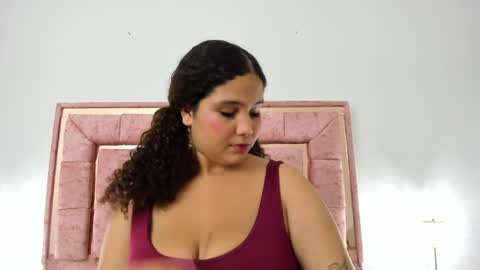Snapshot of zoee_lov chatting on 01-28-25, 09:08 zoee online show from 01-28-25, 09:08