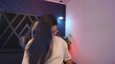 Zoe 3 online show from 02-27-26, 05:24